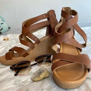 A.n.a Brown Faux Leather Strappy Wedges Size 9.5